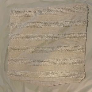 POTTERYBARN SET OF 2 pillow covers